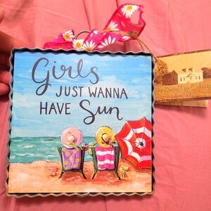 NWT Round Top Collection Summer Sign